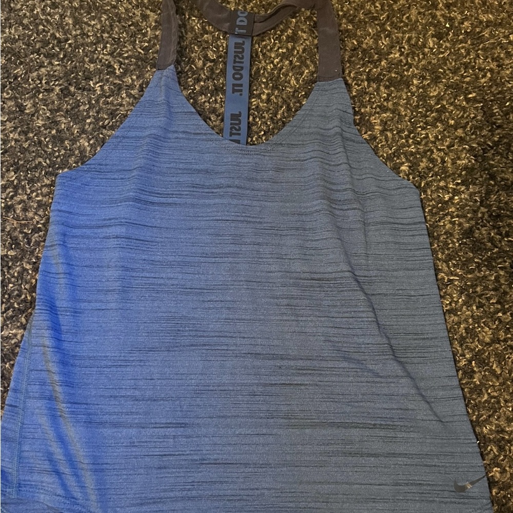 Women’s Nike tank size small